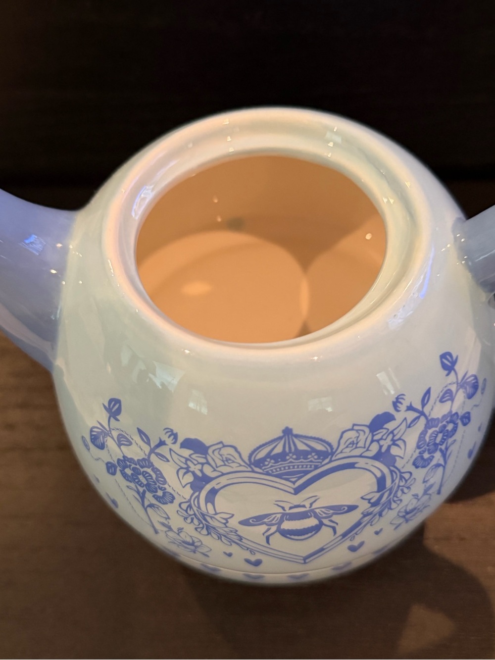 Blue Bee Heart Ceramic Teapot and Cup Set - Picture 8 of 9